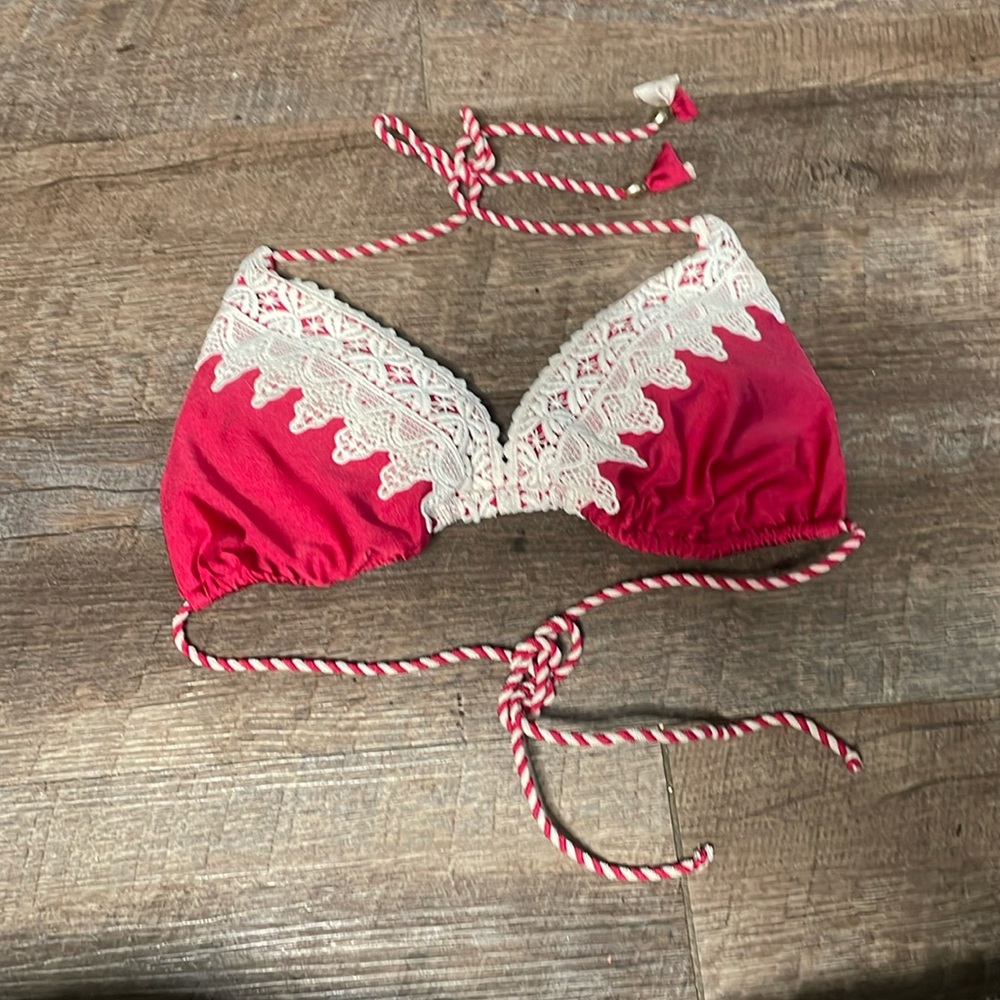 Relleciga lace bikini top